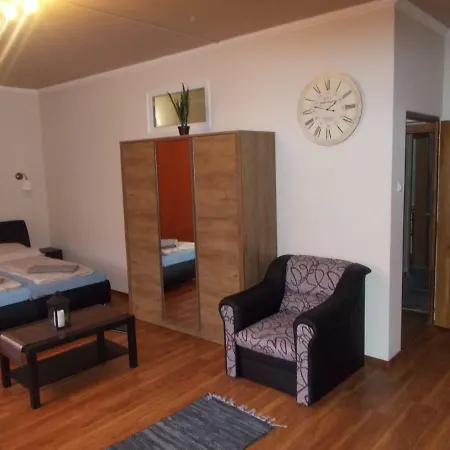 Guest house Retron Szinva-lux *